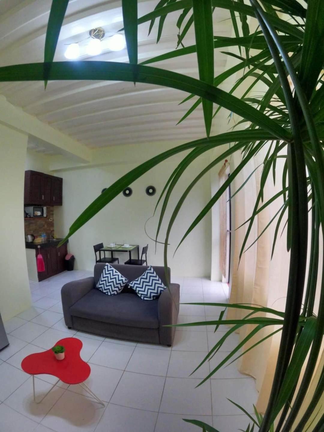 Antwet Backpacker'S Inn & Rooftop Bar Dumaguete City Zewnętrze zdjęcie